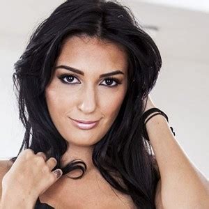 Amber Cox Facts Bio Career Net Worth Aidwiki Amber Cox Facts Bio Career Net Worth Aidwiki